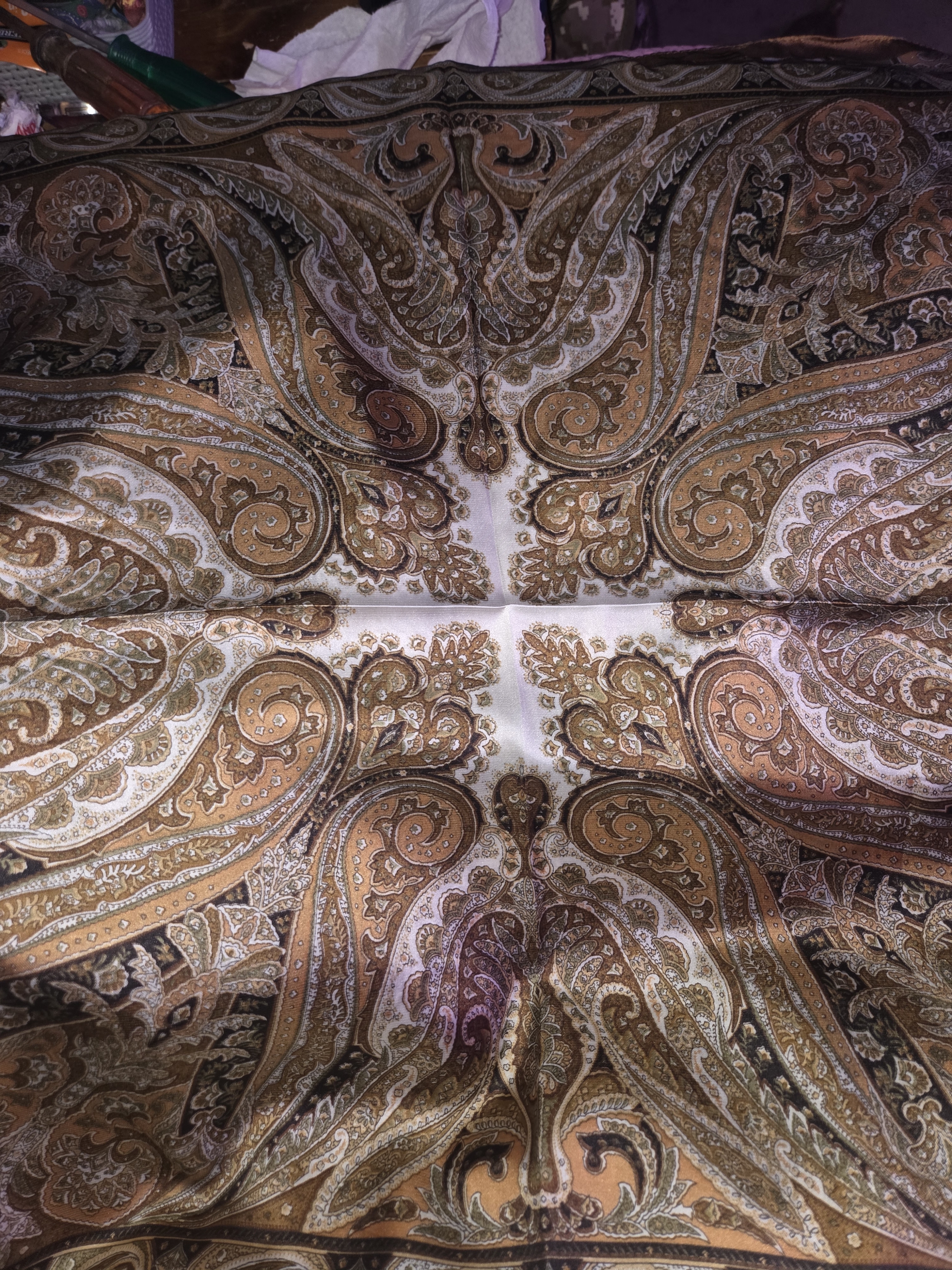 Paisley Scarf In Brown And Cream